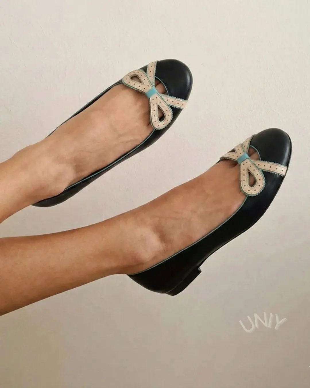 Vintage Black Bow Detail Round Toe Comfortable Flats