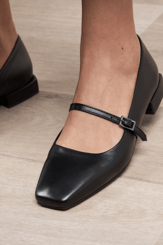 Black Single-Strap Square-Toe Low Flats