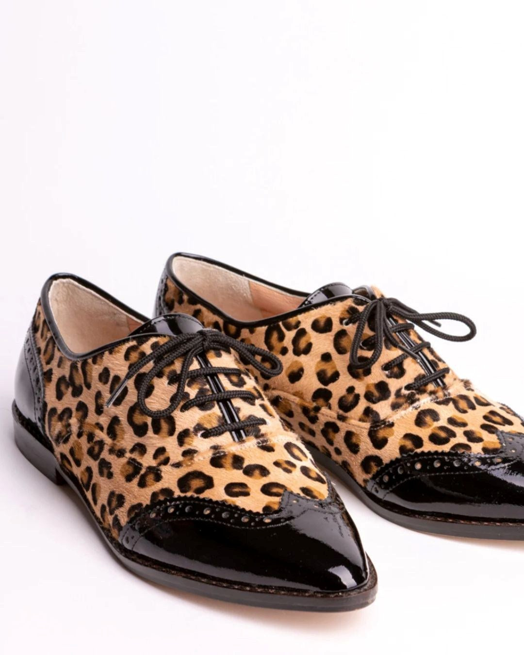 Vintage Leopard Print Patchwork Lace-Up Pointed Toe Flats