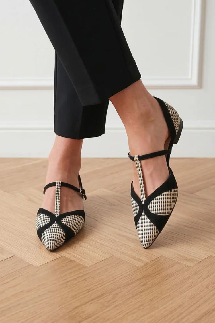 Black& White Geometric T-Strap Pointed Toe Flats
