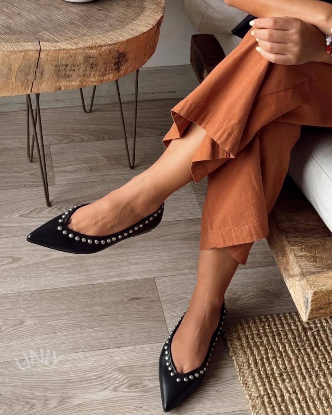 Chic Black Pointed Toe Silver Studded Ballet Flats