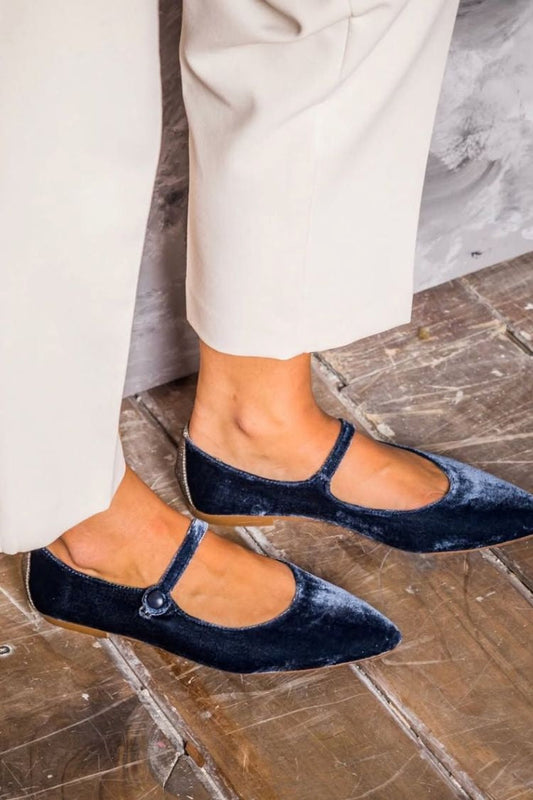 Solid Color Velvet One-Strap Pointed Toe Elegant Versatile Flats