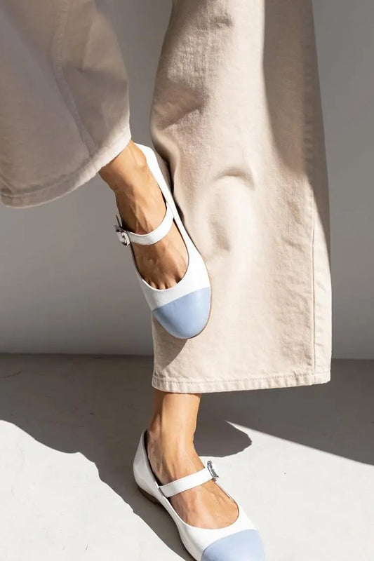 Colorblock Round Toe Instep Strap Buckle White Flats