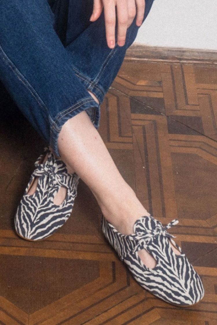 Zebra Pattern Cutout Pointed Flats
