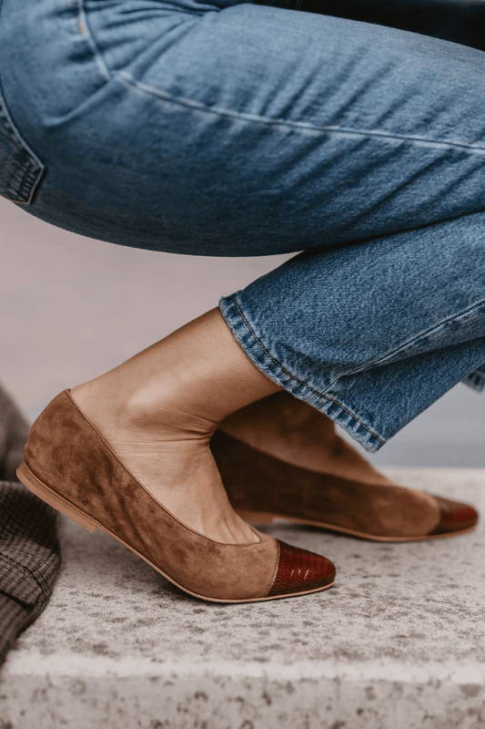 Two-Tone Suede Textured Leather Pointed Toe Flats