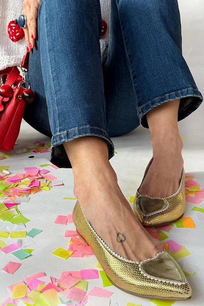 Elegant Heart Patchwork Snake Print Gold Toe Pointed Flats