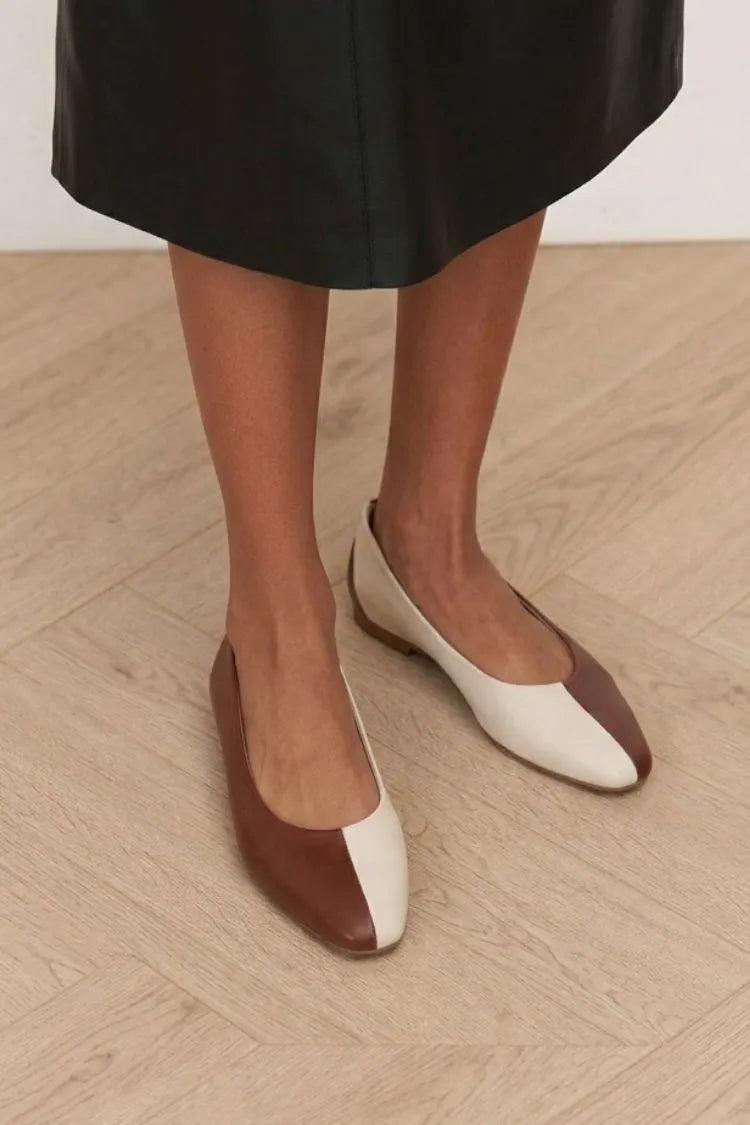 Minimalist Brown White Two-Tone Pointed Toe Flats