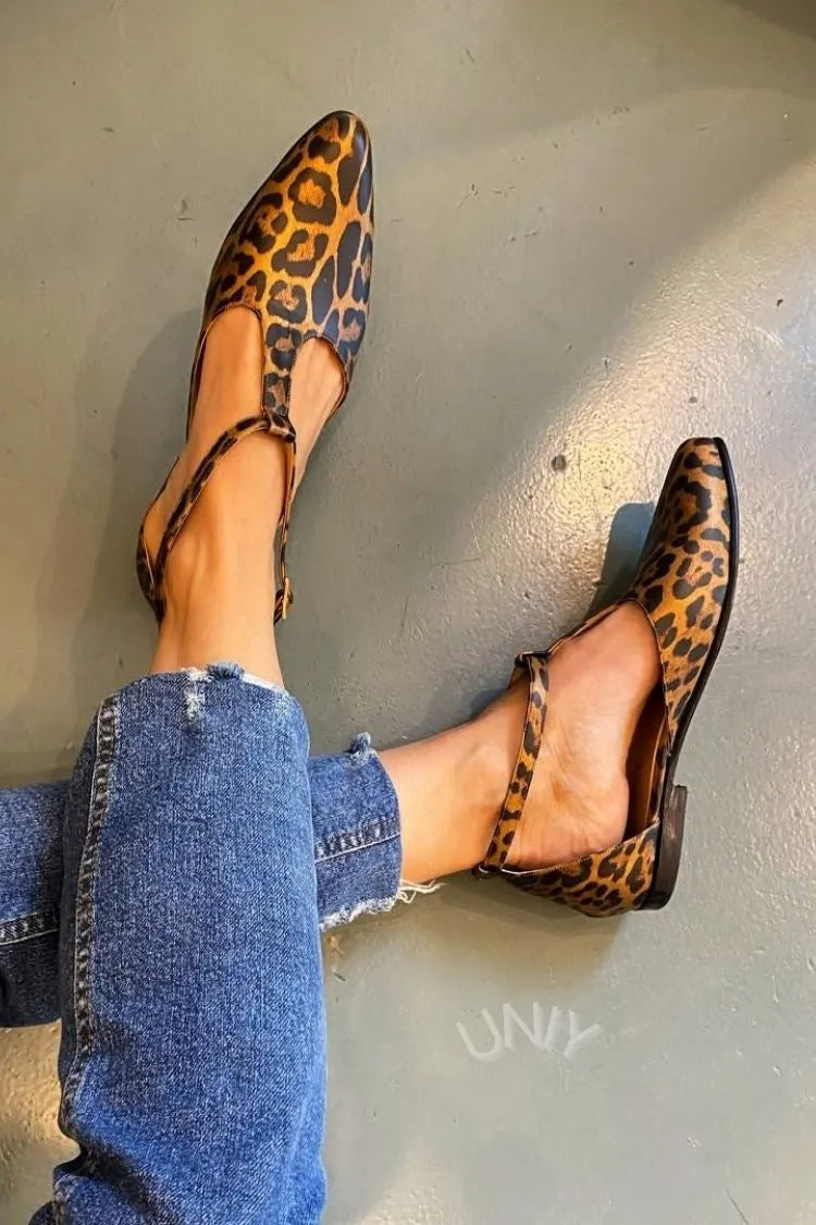 Chic Leopard Print Pointed Toe T-Strap Mary Jane Flats