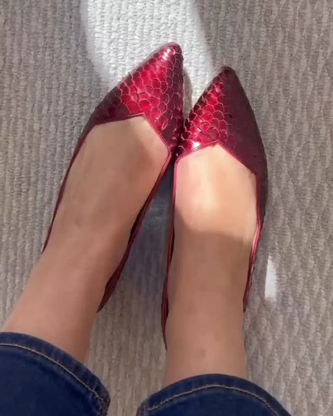 Snake Embossed Pointed Toe Versatile Ballet Flats