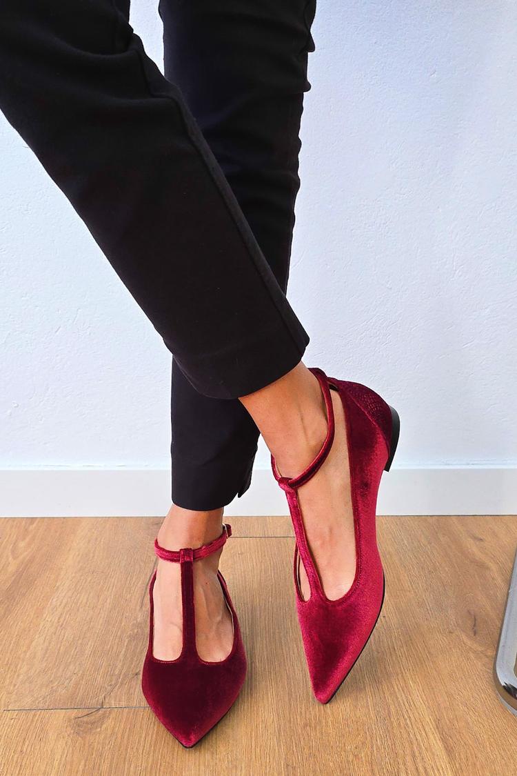 Patchwork T-Shaped Ankle Strap Pointy Toe Buckle Burgundy Flats