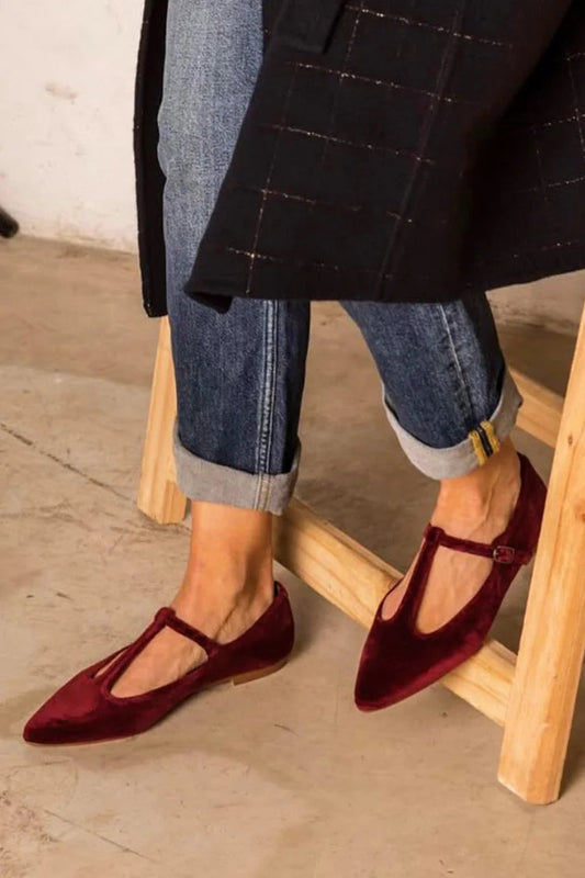 T-Strap Buckle Solid Color Pointed Toe Burgundy Flats
