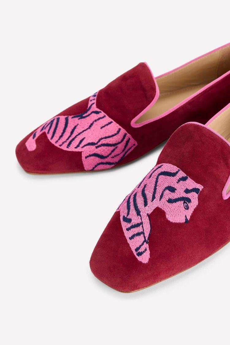 Pink Suede Tiger Embroidered Pointed Flats