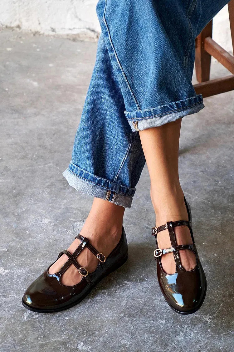 Crossover Straps Buckles Round Toe Dark Brown Flats
