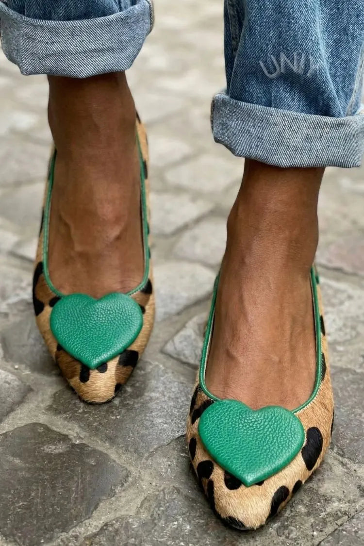 Chic Leopard Print Pony Hair Green Heart Detail Pointed Flats