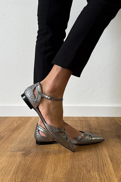 Hollow Out Metallic Sheen Pointed Toe Silver Flats