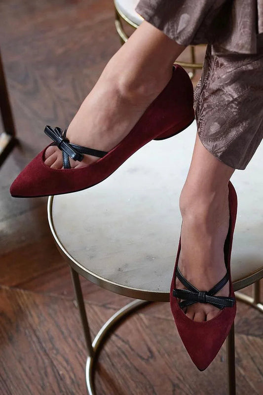 Colorblock Bow Decor Pointed Toe Burgundy Flats