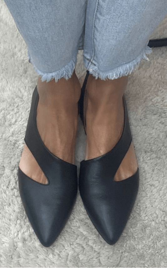 Crisscross Strap Faux Leather Pointed Toe Flats