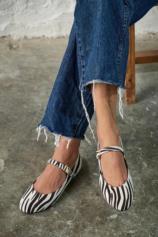 Zebra Print Instep Strap Buckle Round Toe White Flats