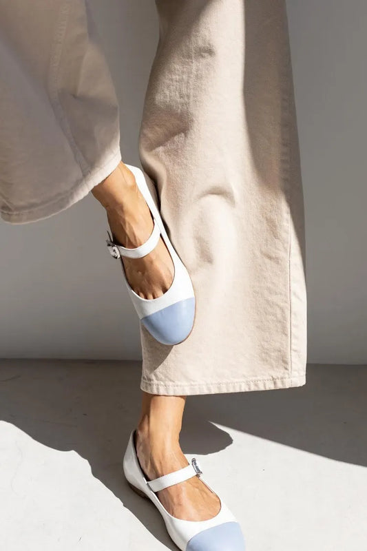 Blue Cap Round Toe Mary Jane White Flats