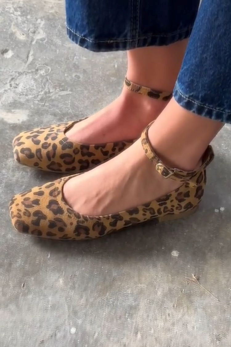 Minimalist Versatile Leopard Print Square Toe Ankle Strap Flats