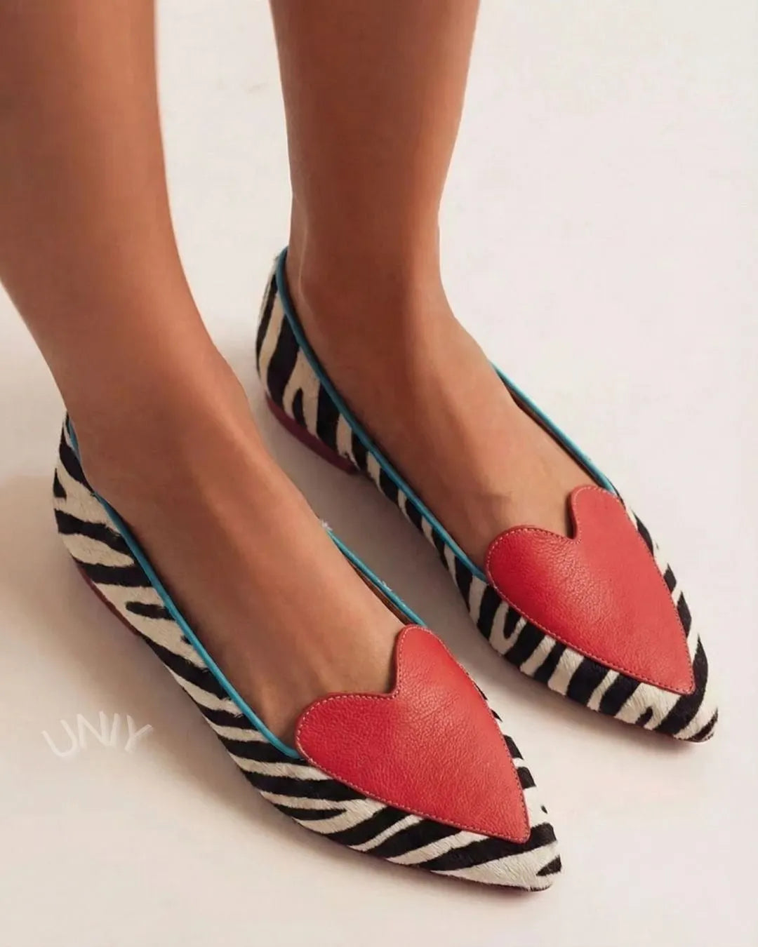 Chic Zebra Pattern Red Heart Detail Pointed Toe Flats