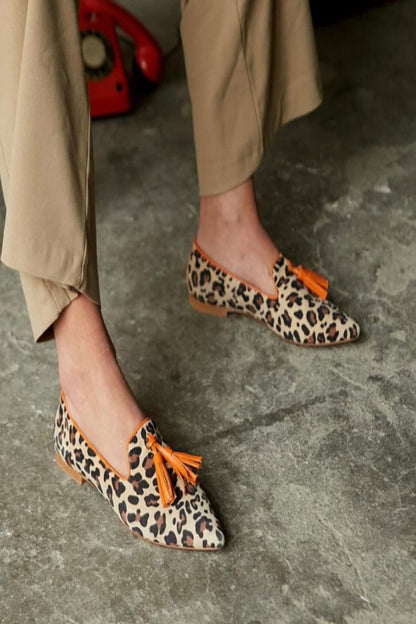 Leopard Print Fringed Trim Pointy Toe Retro Flats