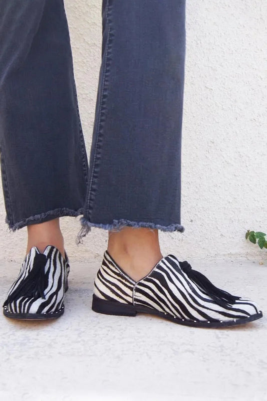 Zebra-Stripe Print Tassels Trim Slip On Black Flats