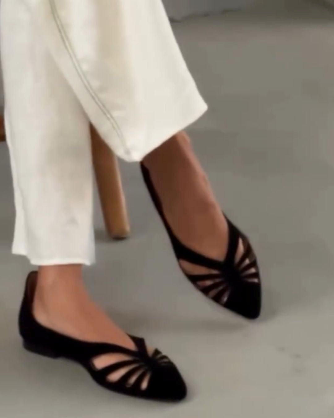 Solid Color Cutout Pointed Toe Minimal Ballet Flats