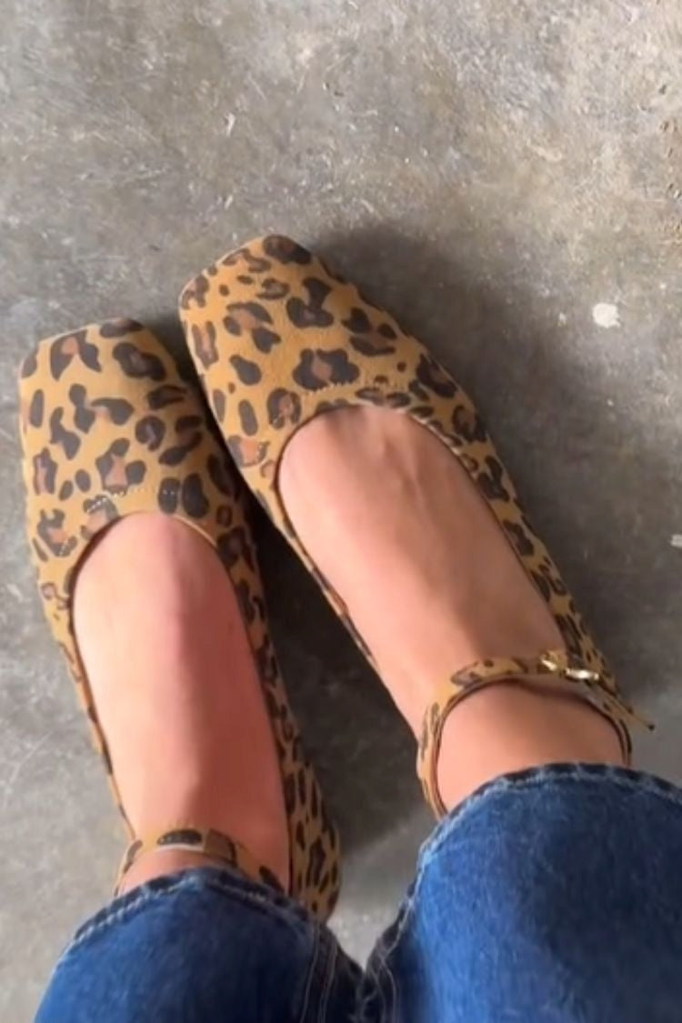 Minimalist Versatile Leopard Print Square Toe Ankle Strap Flats